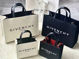 Picture of Givenchy Lady Handbags _SKUfw151593344fw